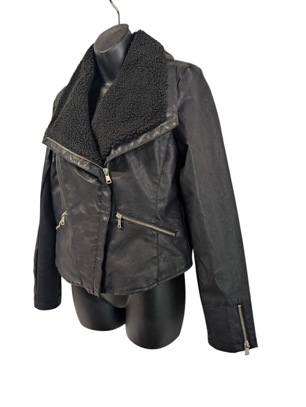 Baccini Black Faux Leather Sherpa Collar Moto Jacket Asymmetrical Zip Size M - Picture 3 of 8